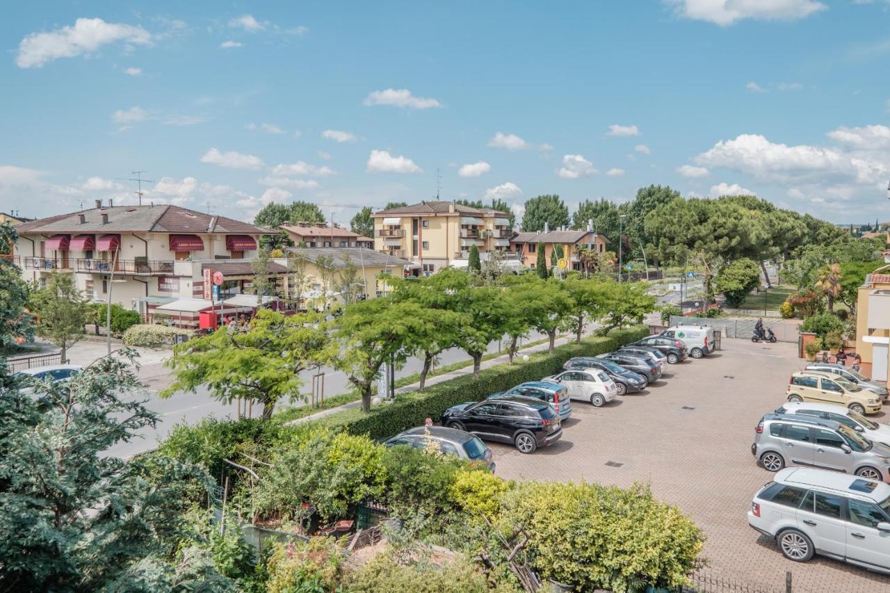 Casa Lugana 15 - Monolocale Con Piscina Fronte Lago Σιρμιόνε Εξωτερικό φωτογραφία