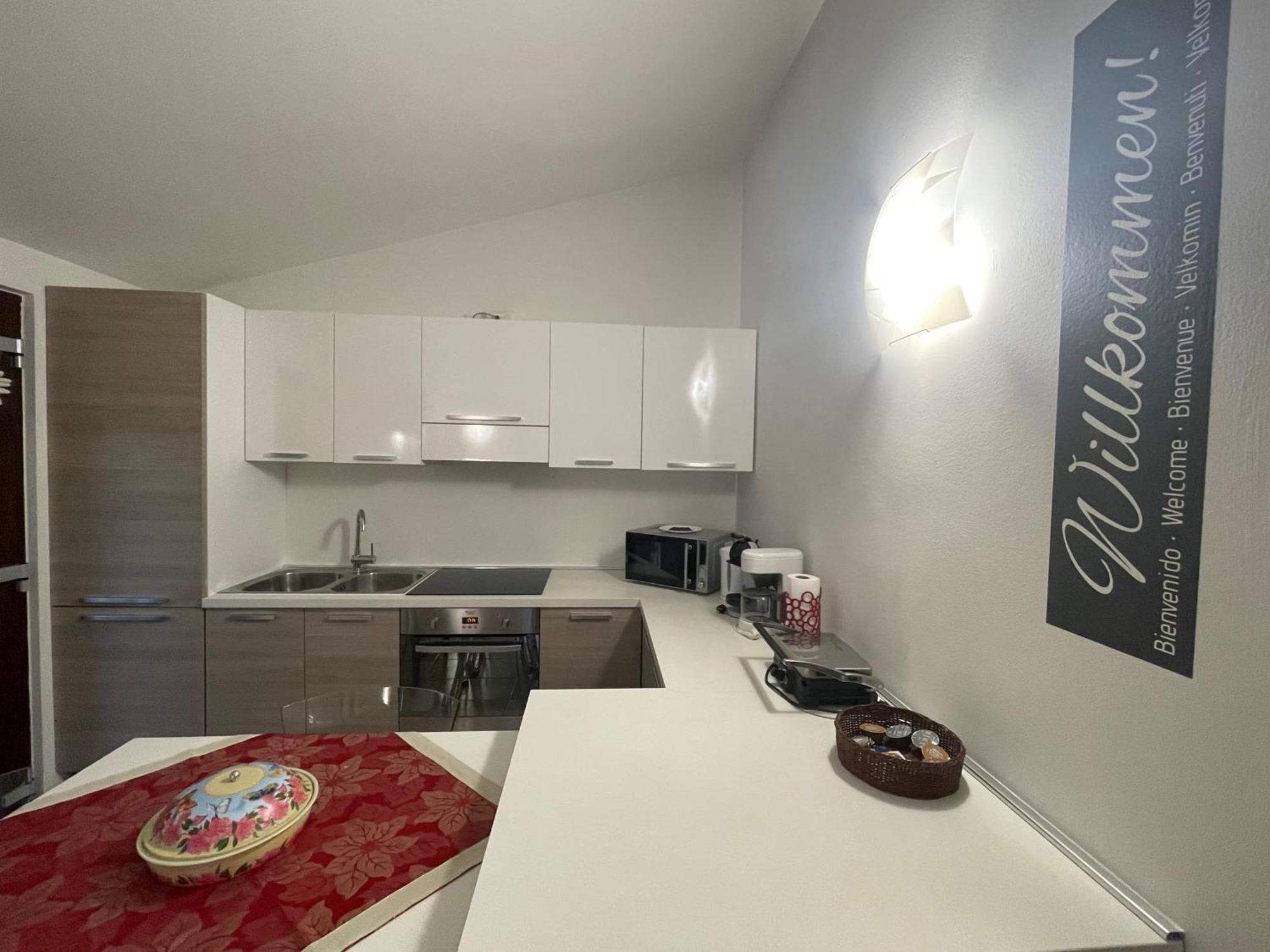 Casa Lugana 15 - Monolocale Con Piscina Fronte Lago Σιρμιόνε Εξωτερικό φωτογραφία
